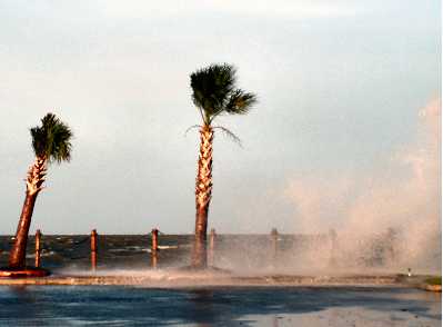 Claudette    Claudette Breezes into Kemah, TX