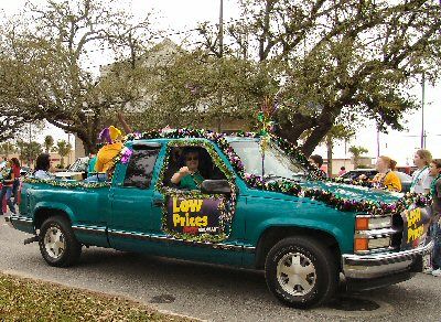 kemah mardi gras parade
